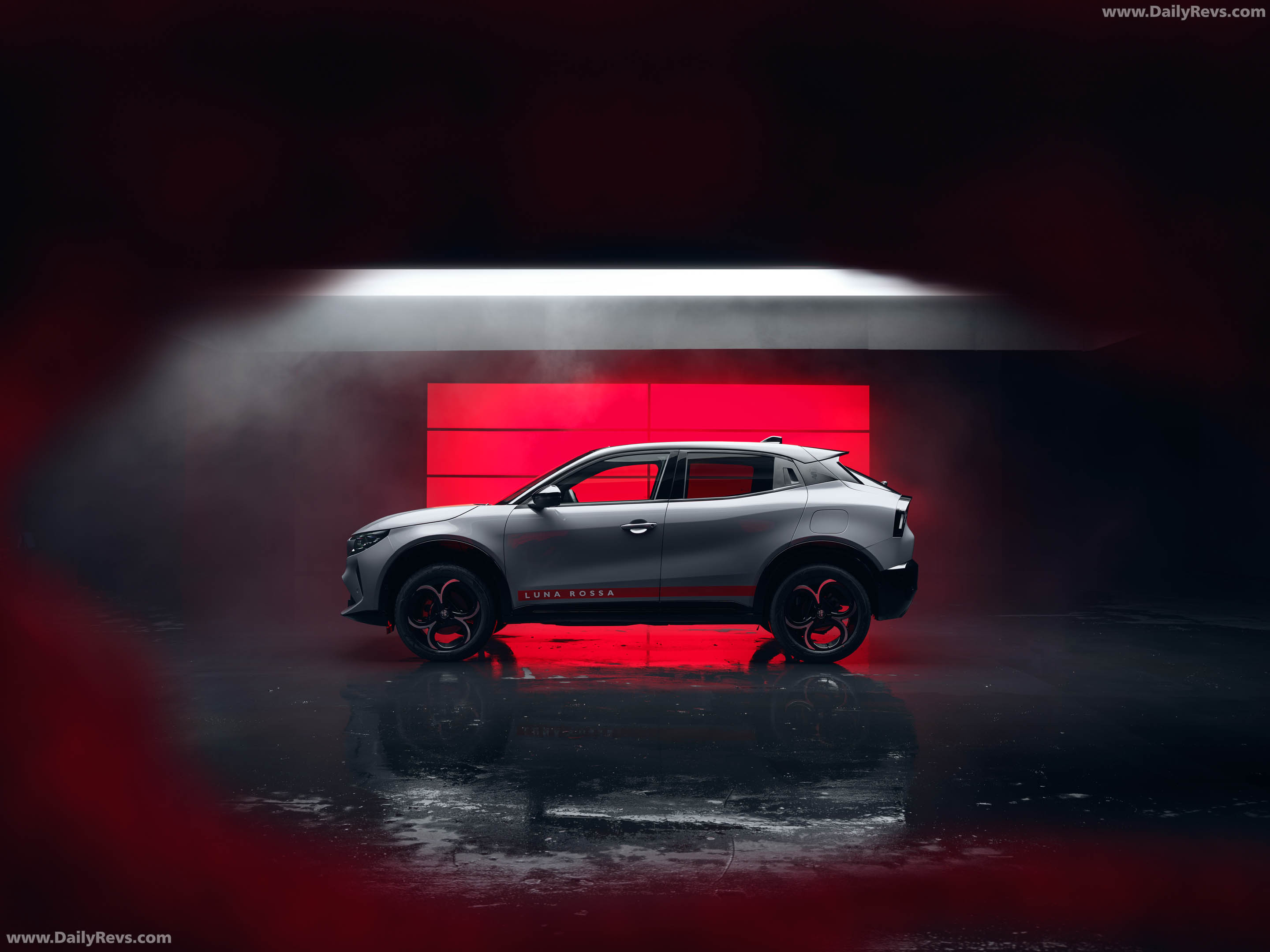2027 Alfa Romeo Junior Luna Rossa Side View